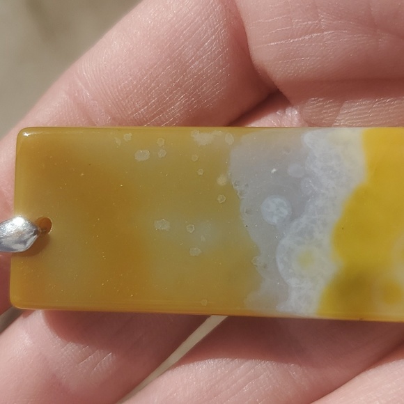 New Yellow Onyx Druzy Geode Agate Oblong Pendant. - Picture 4 of 16